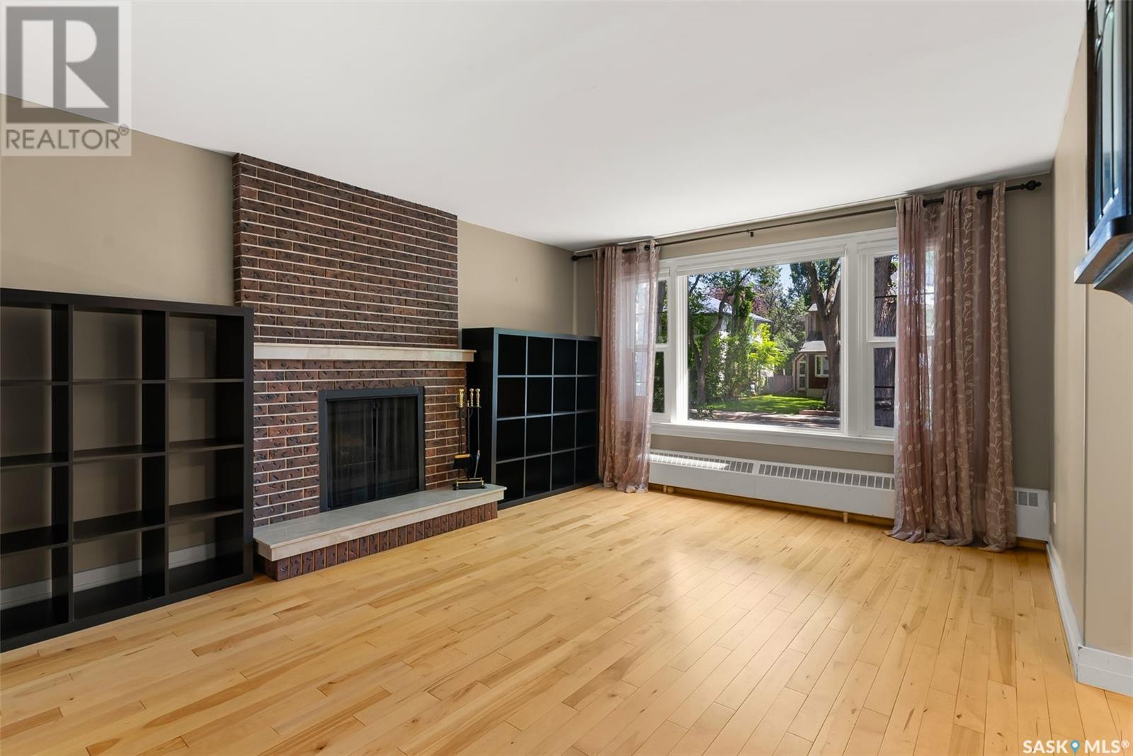 Property at 2930 Angus STREET image 5