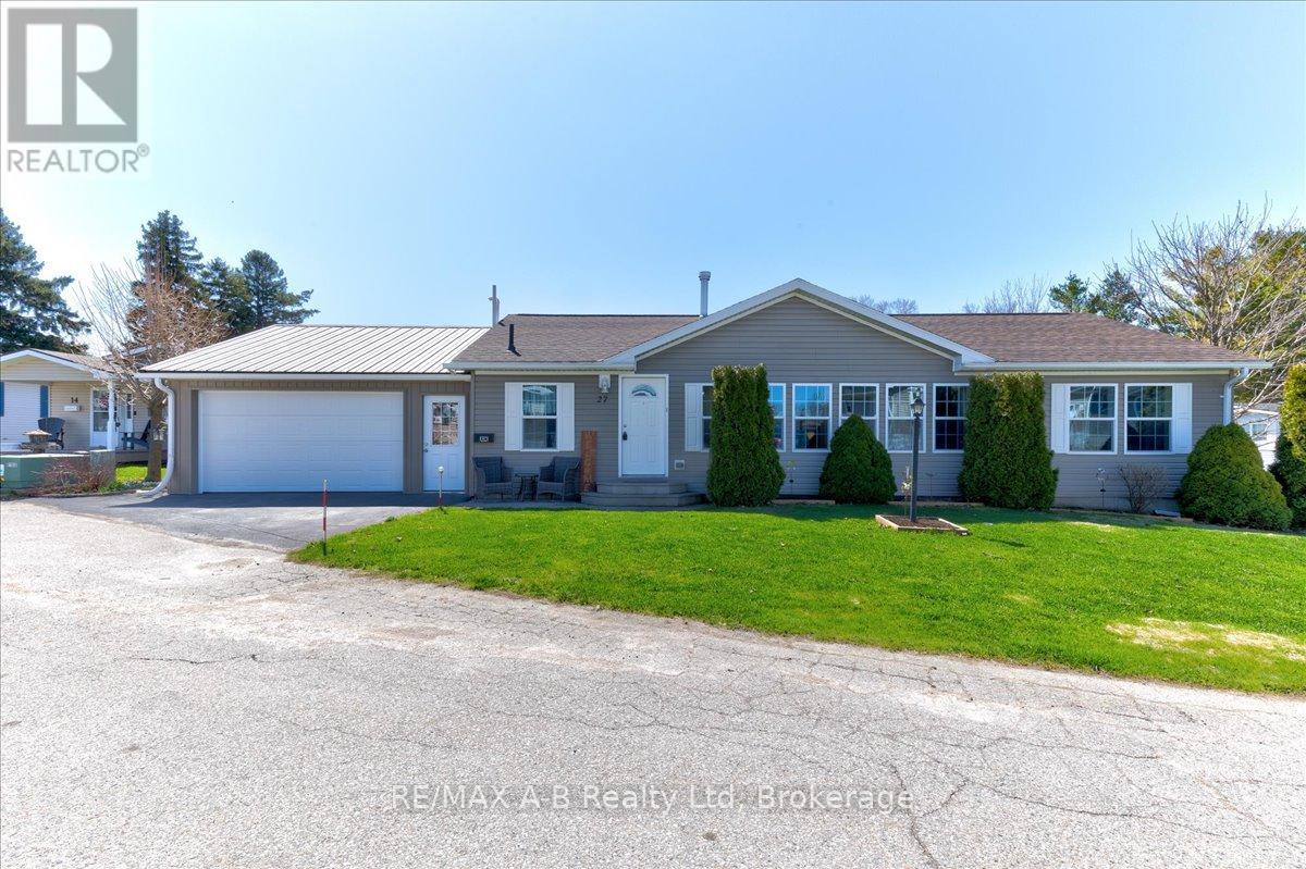 27 - 25 Thames Road, St. Marys, Ontario  N4X 1C4 - Photo 2 - X12222837