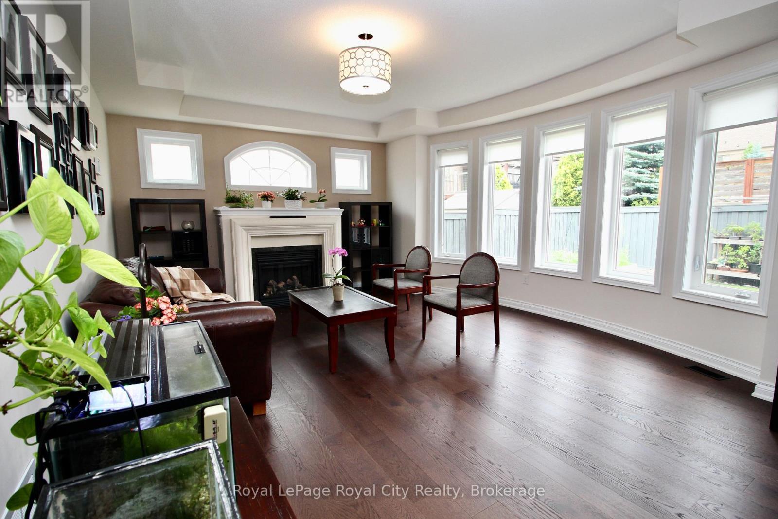 39 Dalmeny Drive, Brampton, Ontario  L6X 2Y4 - Photo 11 - W12278313