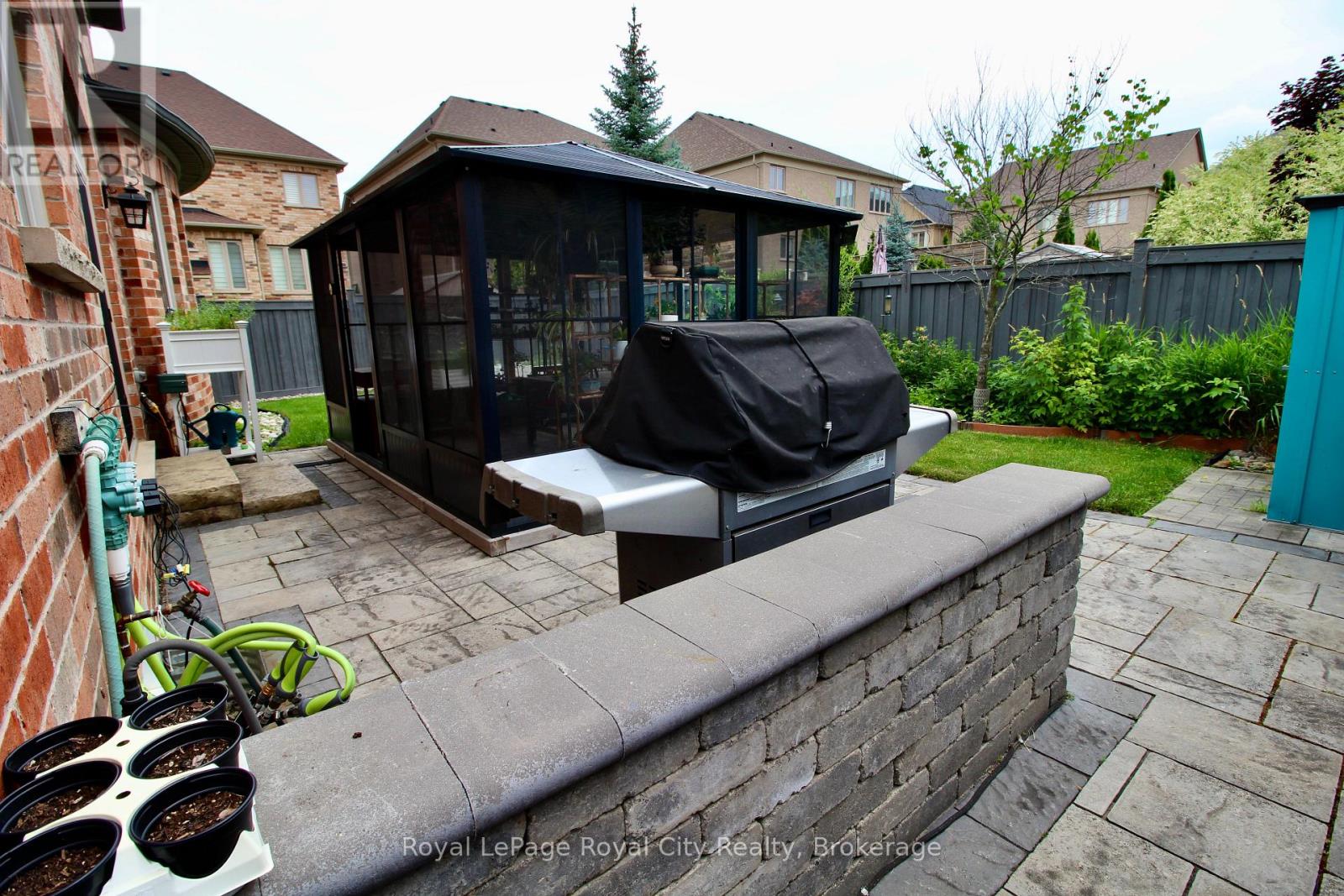 39 Dalmeny Drive, Brampton, Ontario  L6X 2Y4 - Photo 44 - W12278313