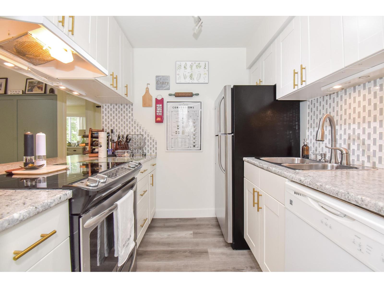 101 5906 176a Street, Surrey, British Columbia  V3S 4H7 - Photo 10 - R3018758