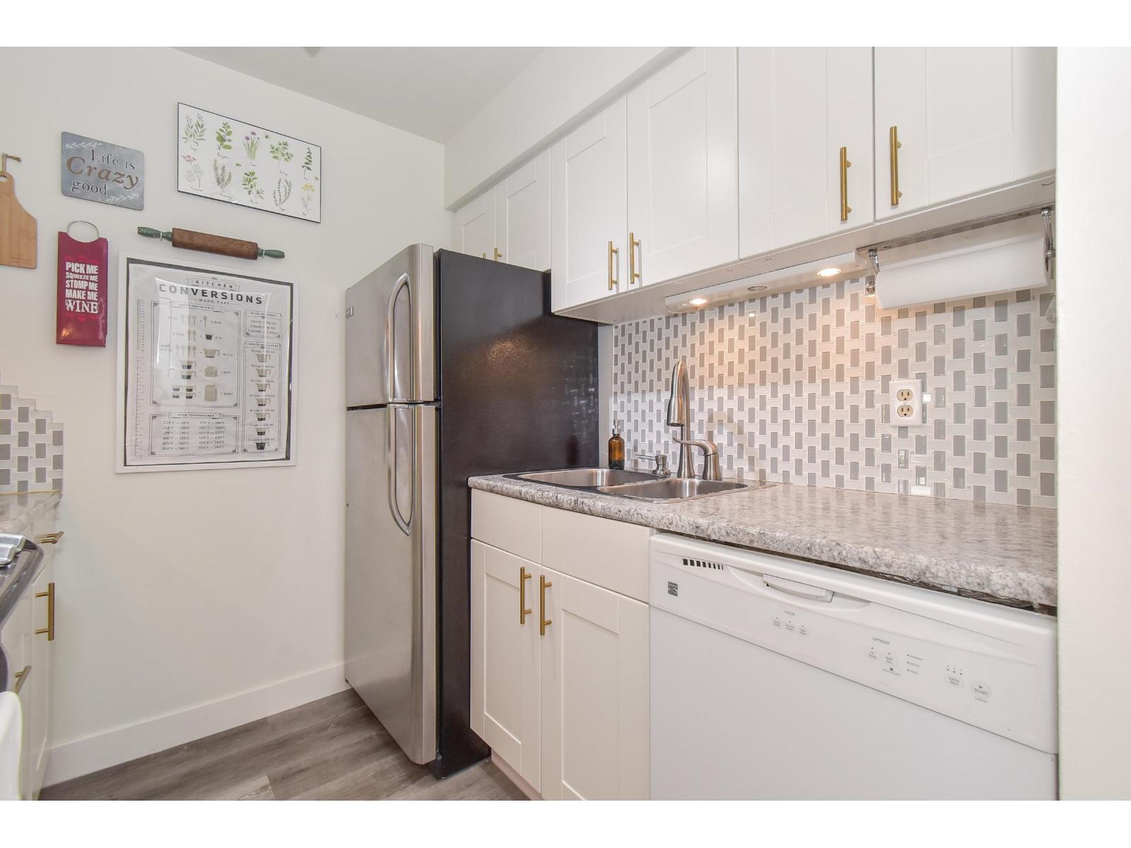 101 5906 176a Street, Surrey, British Columbia  V3S 4H7 - Photo 9 - R3018758