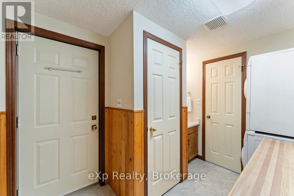 29 Everett Road, South Bruce Peninsula, Ontario  N0H 2T0 - Photo 15 - X12279408