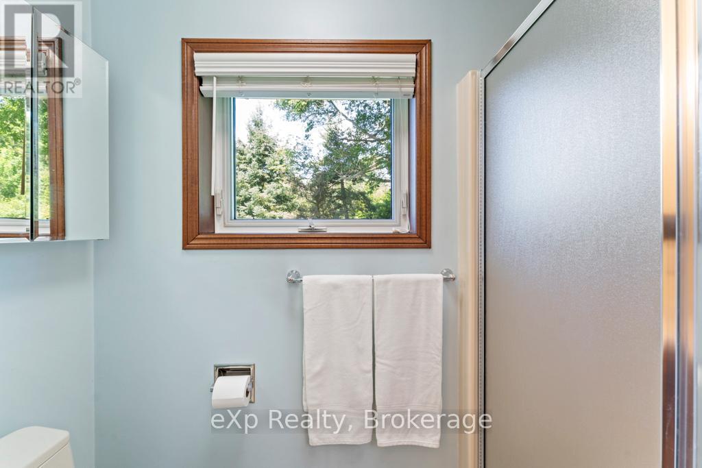 29 Everett Road, South Bruce Peninsula, Ontario  N0H 2T0 - Photo 17 - X12279408