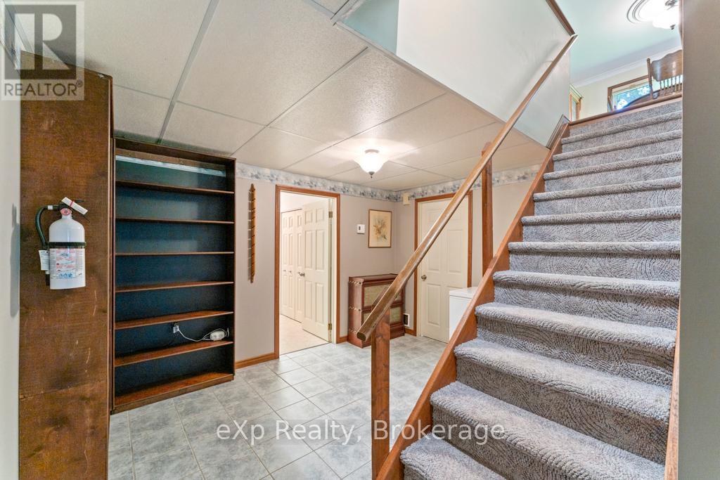 29 Everett Road, South Bruce Peninsula, Ontario  N0H 2T0 - Photo 28 - X12279408