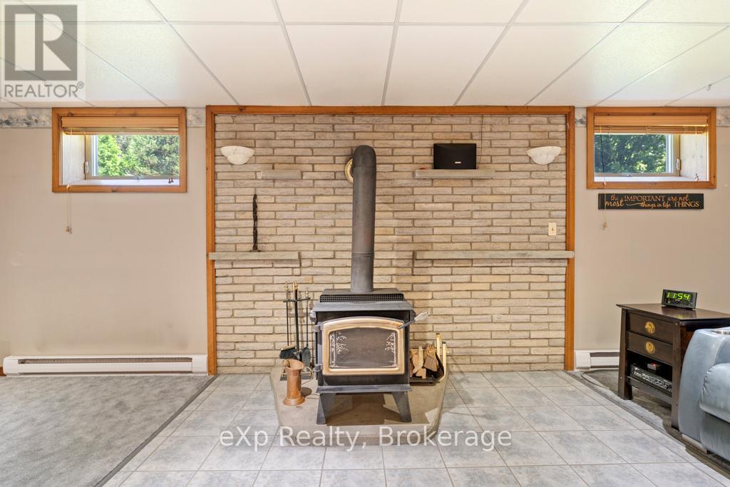 29 Everett Road, South Bruce Peninsula, Ontario  N0H 2T0 - Photo 31 - X12279408