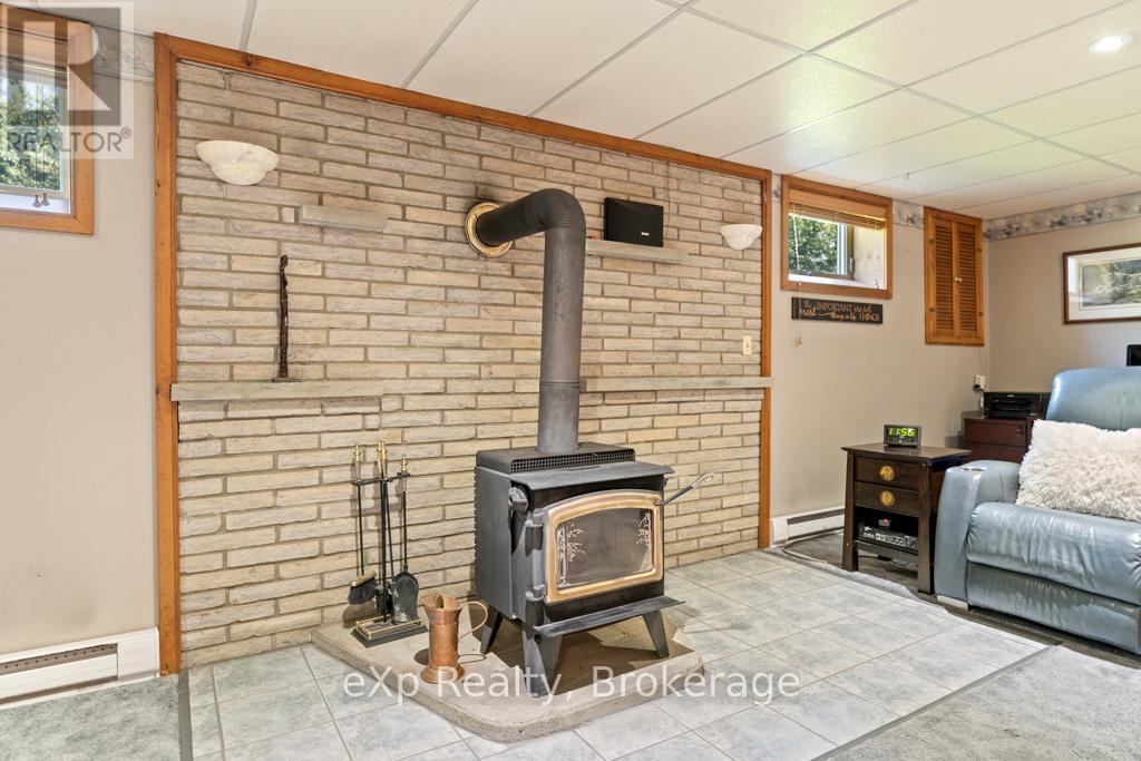 29 Everett Road, South Bruce Peninsula, Ontario  N0H 2T0 - Photo 33 - X12279408