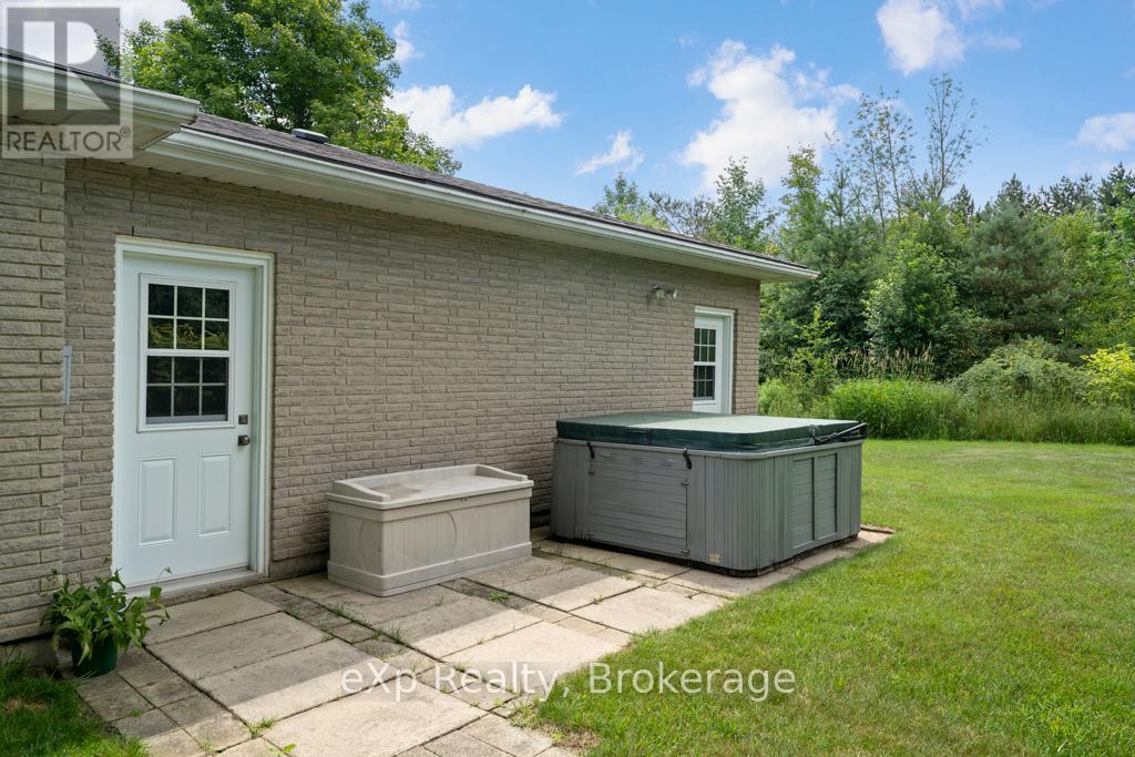 29 Everett Road, South Bruce Peninsula, Ontario  N0H 2T0 - Photo 46 - X12279408