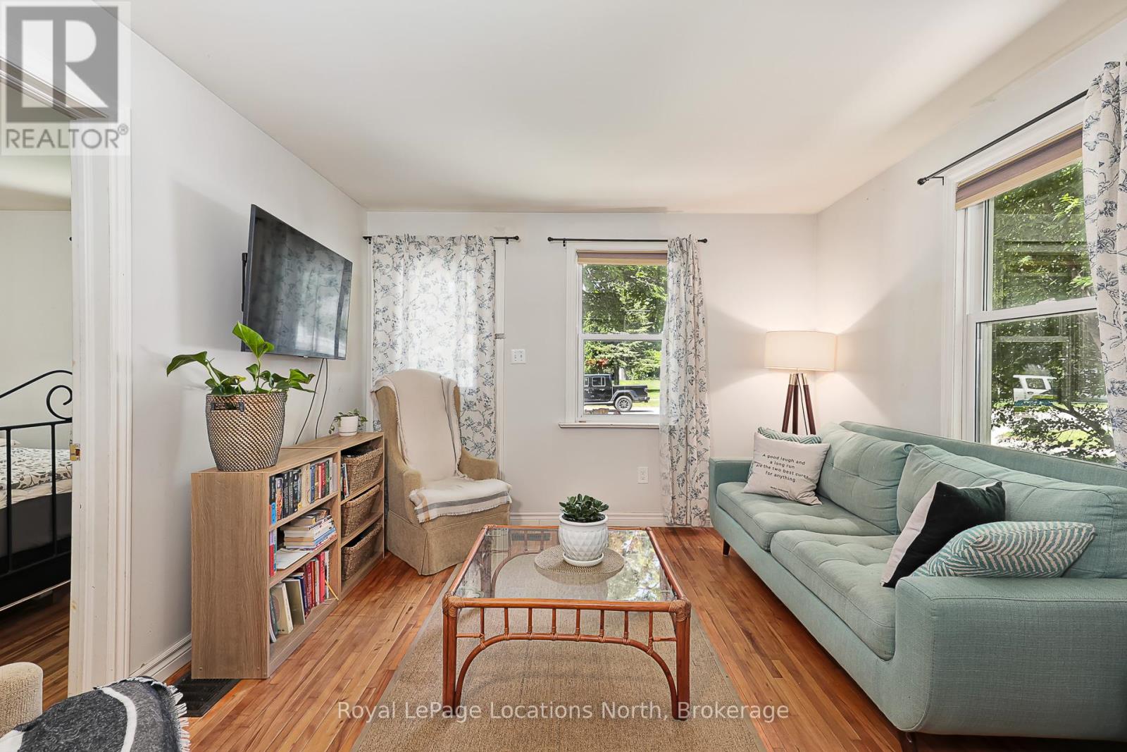113 Bruce Street S, Blue Mountains, Ontario  N0H 2P0 - Photo 15 - X12279436