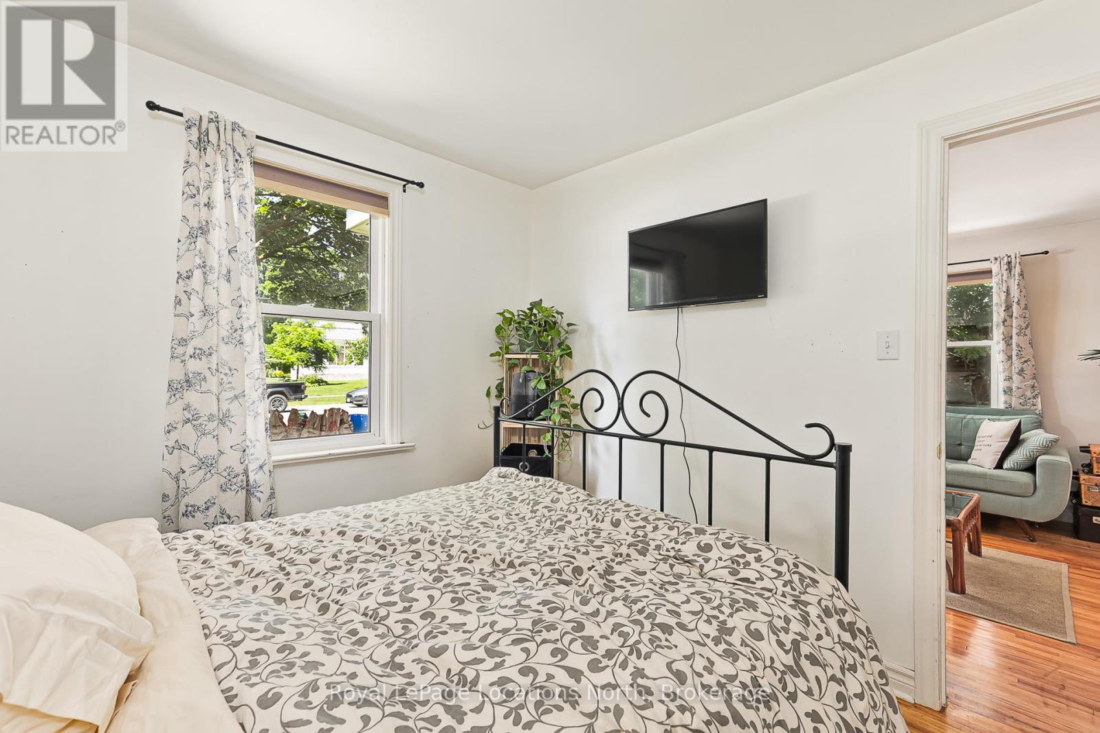113 Bruce Street S, Blue Mountains, Ontario  N0H 2P0 - Photo 20 - X12279436