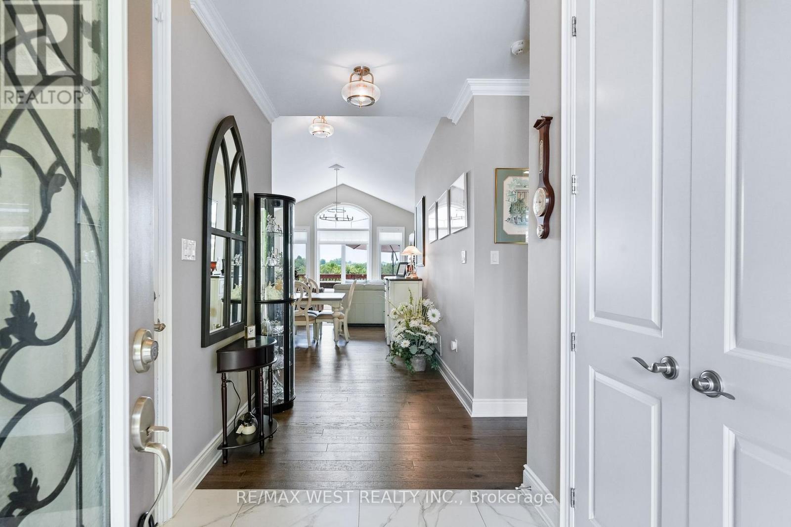 Property at 29 - 109 RIDGE WAY image 3