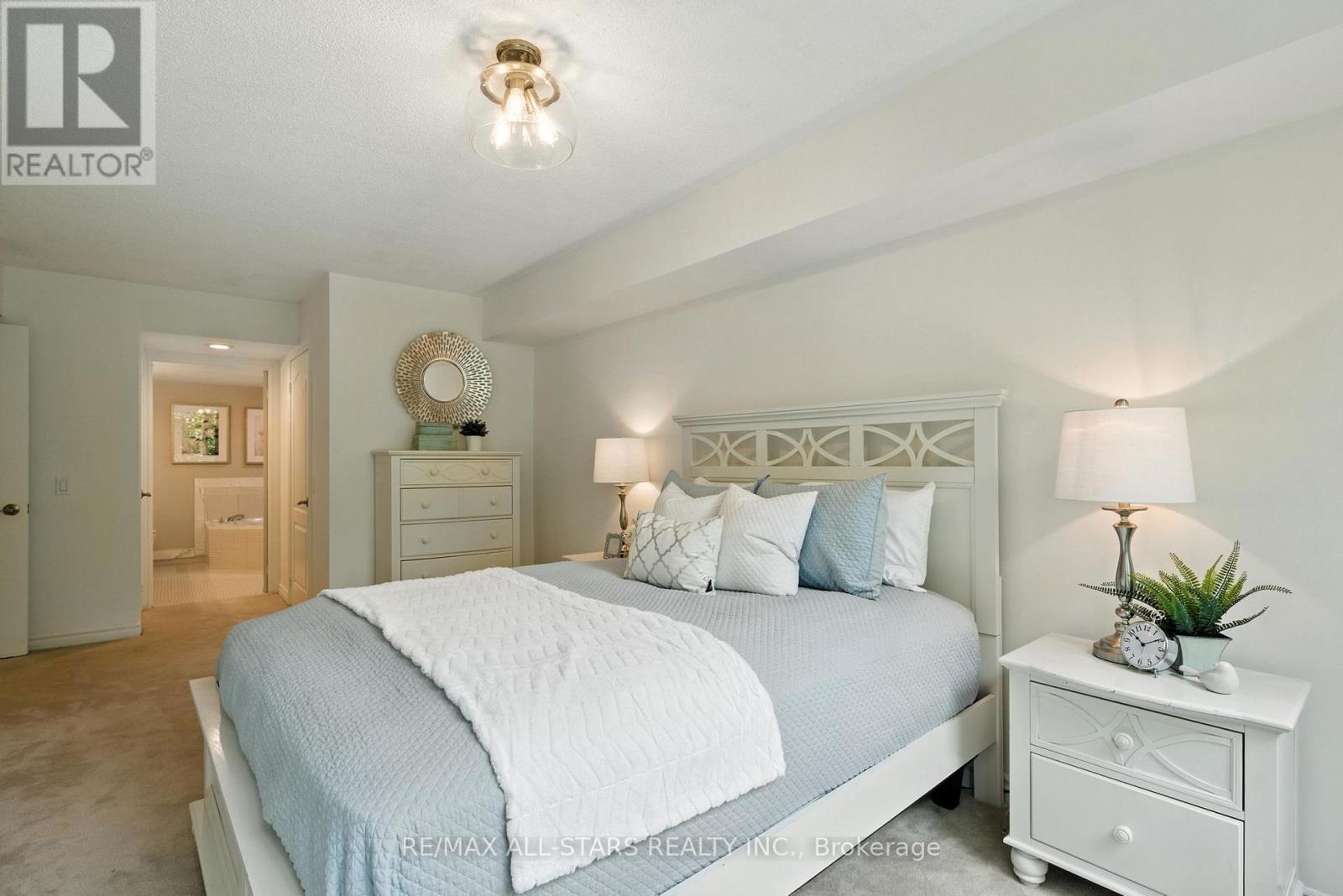 303 - 50 The Boardwalk Way, Markham, Ontario  L6E 1B6 - Photo 17 - N12279362