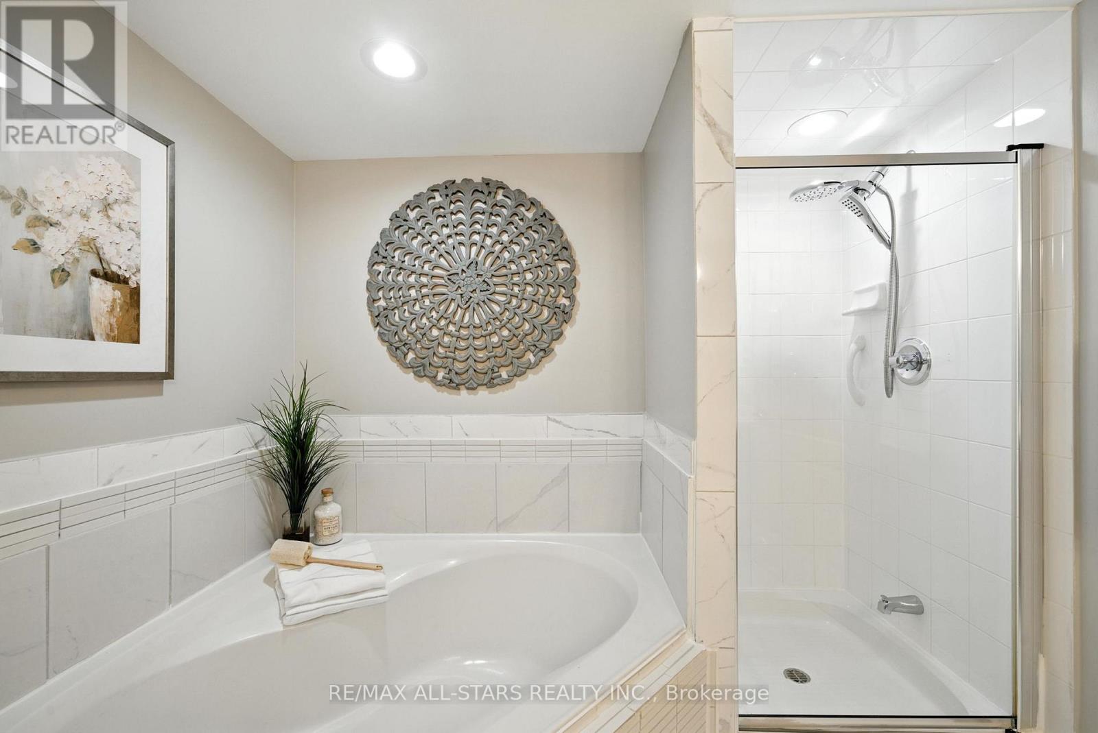 303 - 50 The Boardwalk Way, Markham, Ontario  L6E 1B6 - Photo 19 - N12279362