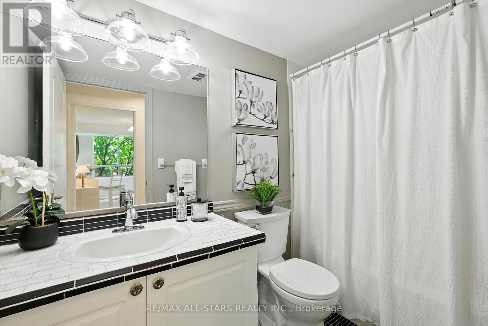 303 - 50 The Boardwalk Way, Markham, Ontario  L6E 1B6 - Photo 22 - N12279362