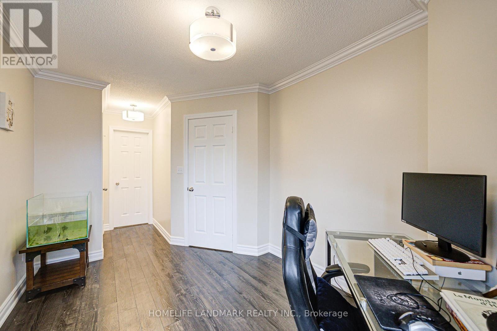 1141 Foxglove Place, Mississauga, Ontario  L5V 2N4 - Photo 15 - W12279218