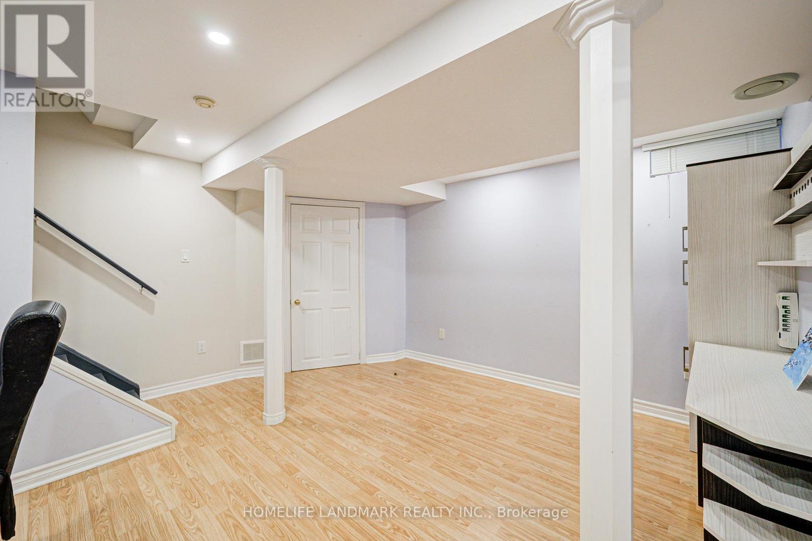 1141 Foxglove Place, Mississauga, Ontario  L5V 2N4 - Photo 24 - W12279218