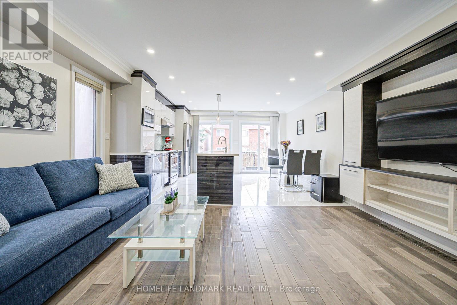 1141 Foxglove Place, Mississauga, Ontario  L5V 2N4 - Photo 7 - W12279218