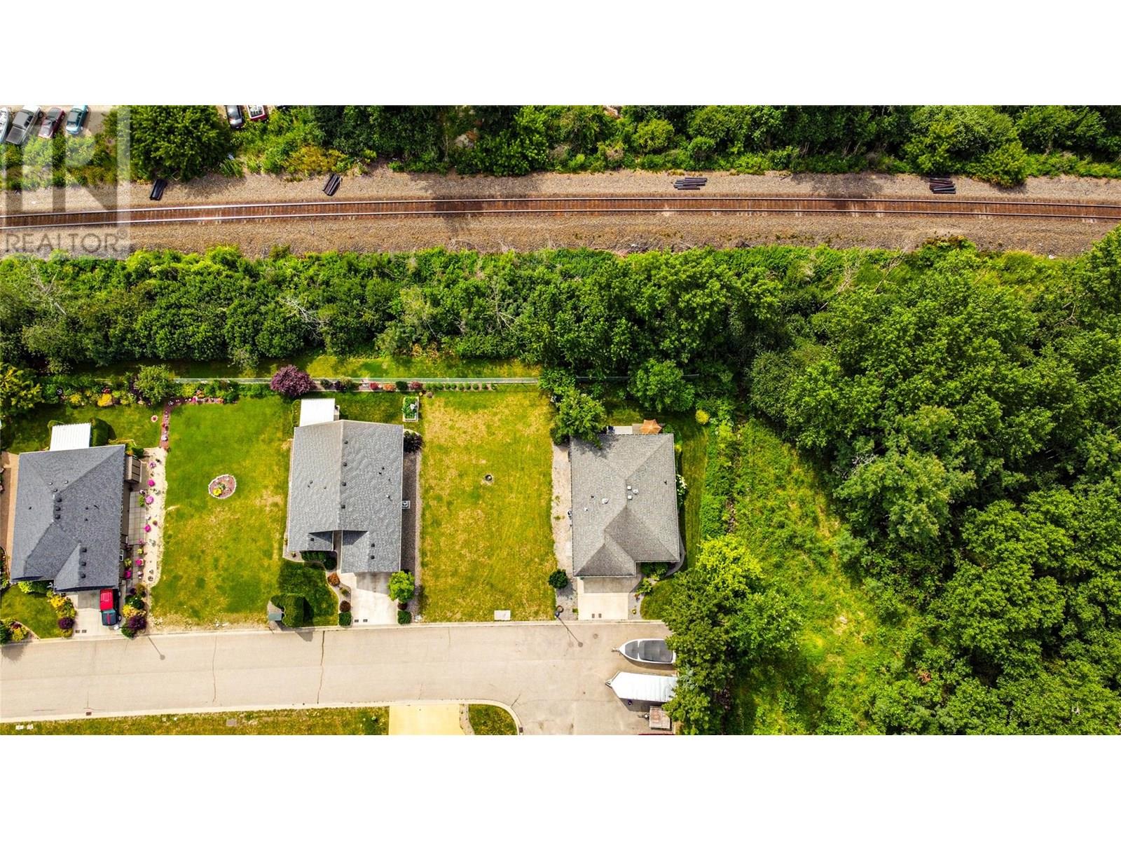 601 Beatty Avenue Nw Unit# 20, Salmon Arm, British Columbia  V1E 3J6 - Photo 10 - 10354601