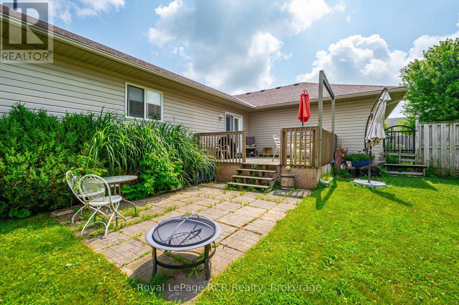 675 Albert Street, Wellington North, Ontario  N0G 2L2 - Photo 12 - X12071902