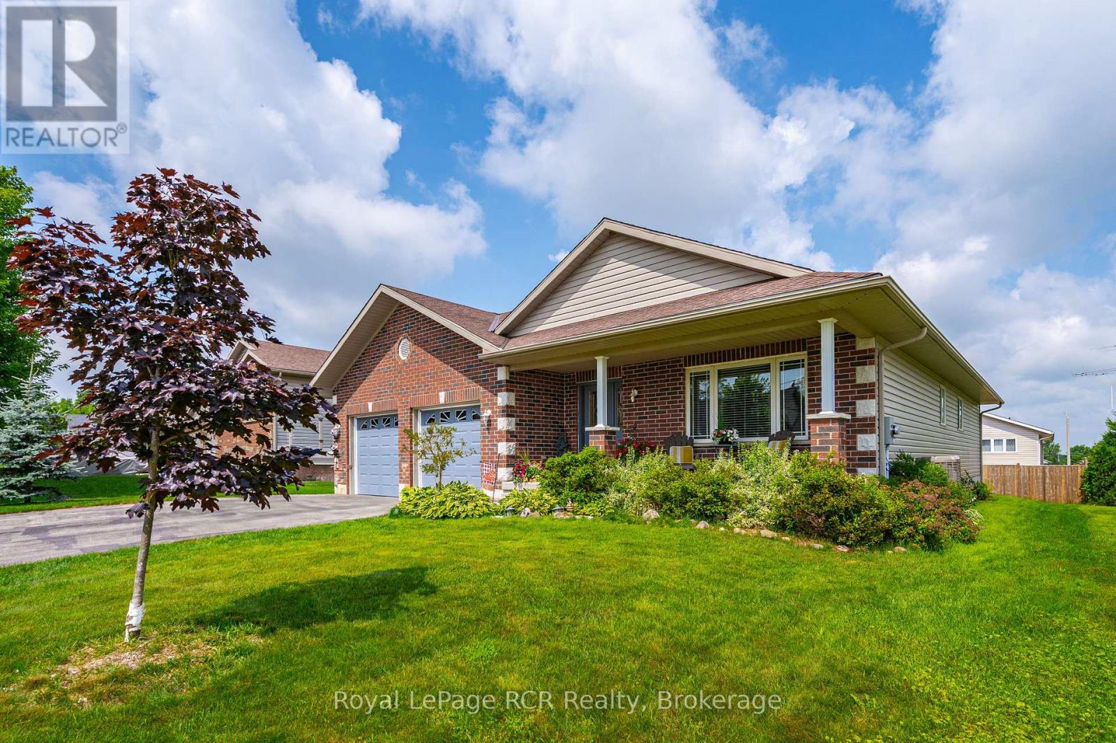 675 Albert Street, Wellington North, Ontario  N0G 2L2 - Photo 2 - X12071902