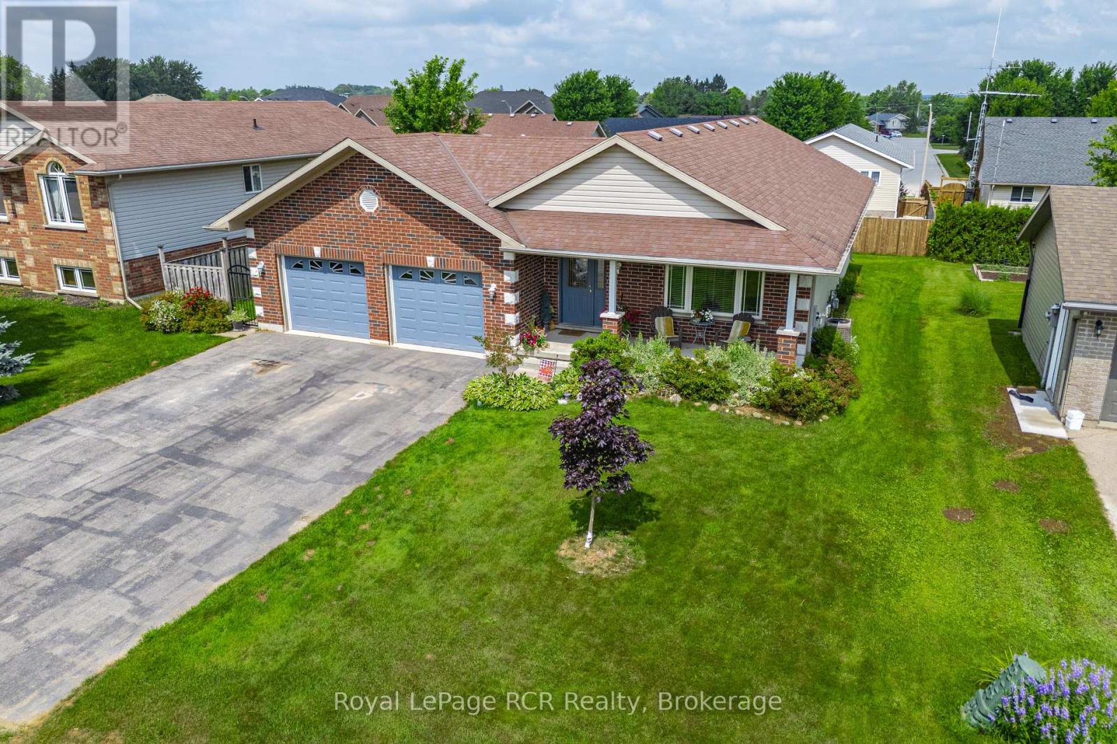 675 Albert Street, Wellington North, Ontario  N0G 2L2 - Photo 4 - X12071902