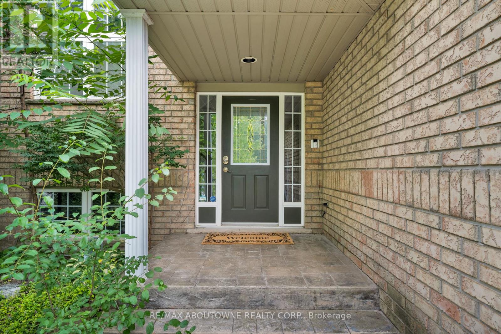 Property at 42 PEARWOOD COURT image 5