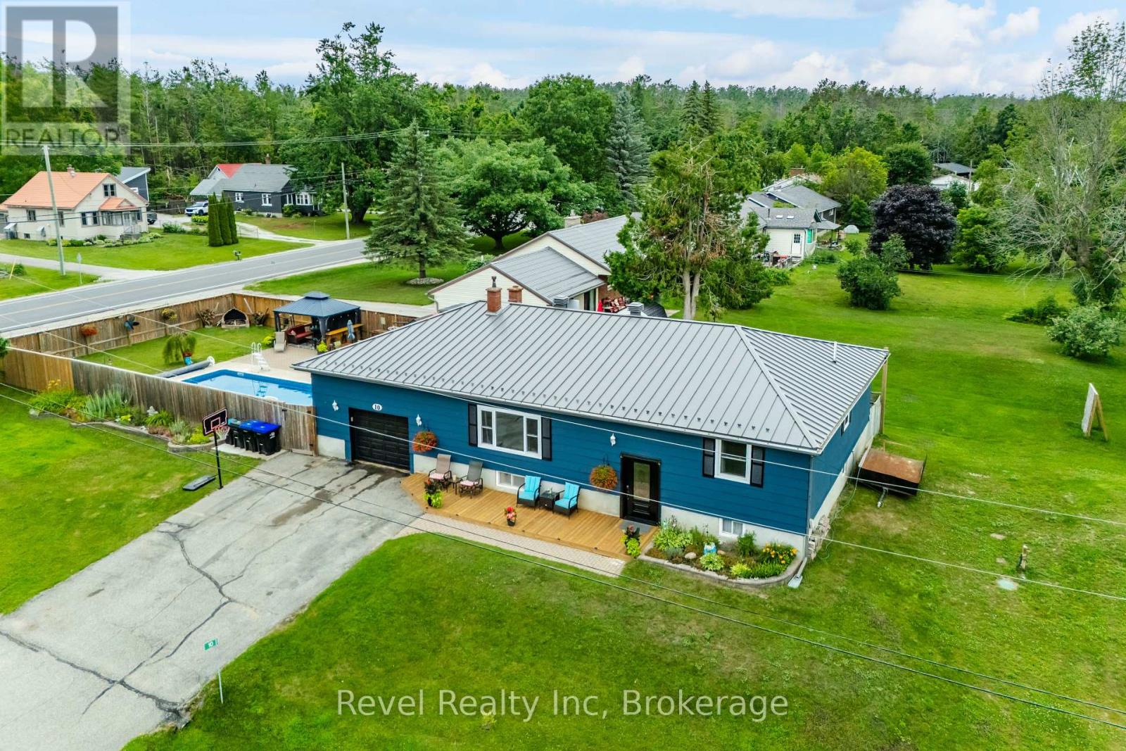 Property at 10 JAMIESON CRESCENT image 1