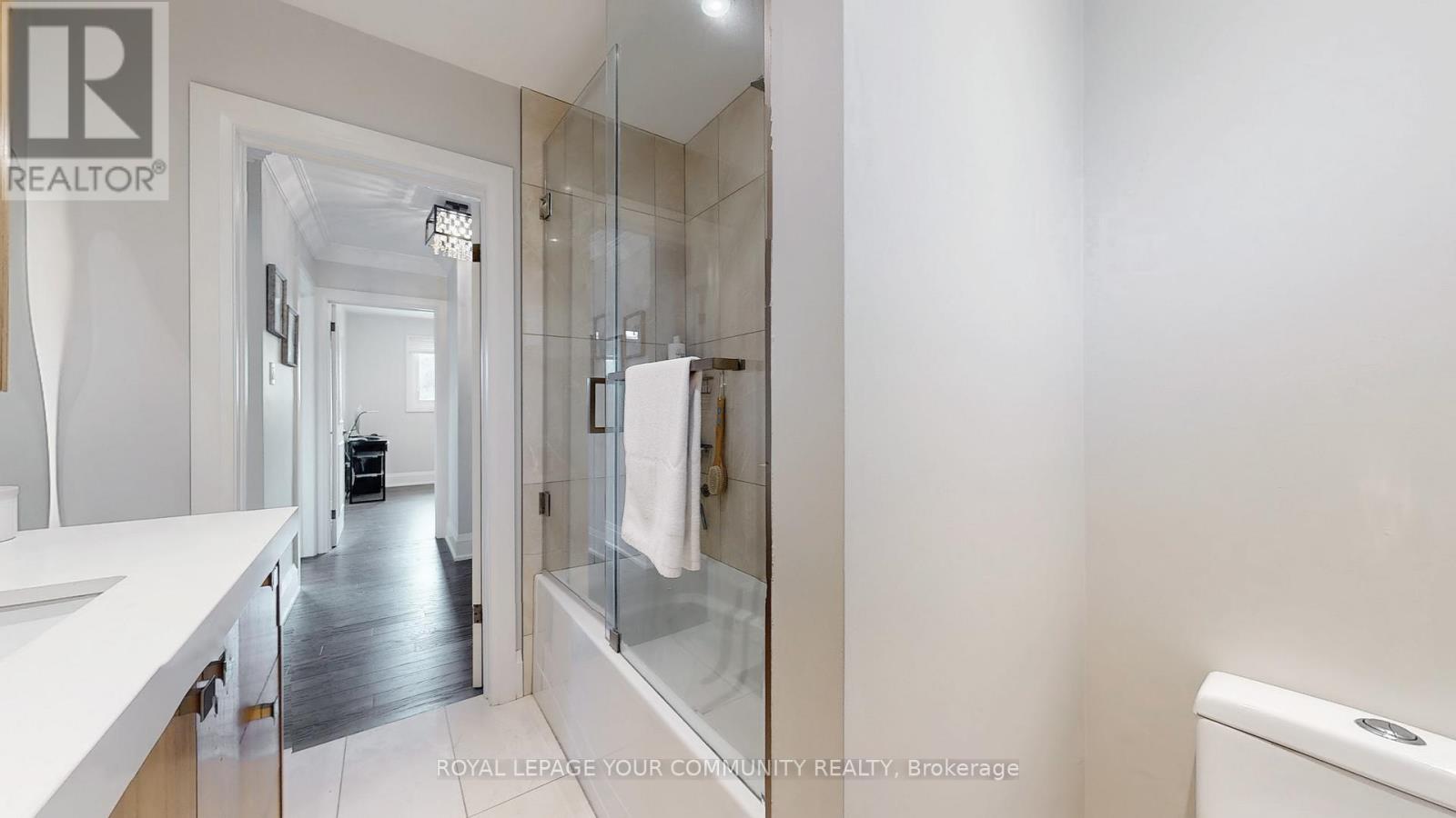 29 Manadon Drive, Toronto (Newtonbrook West), Ontario  M2M 1W8 - Photo 28 - C12279153