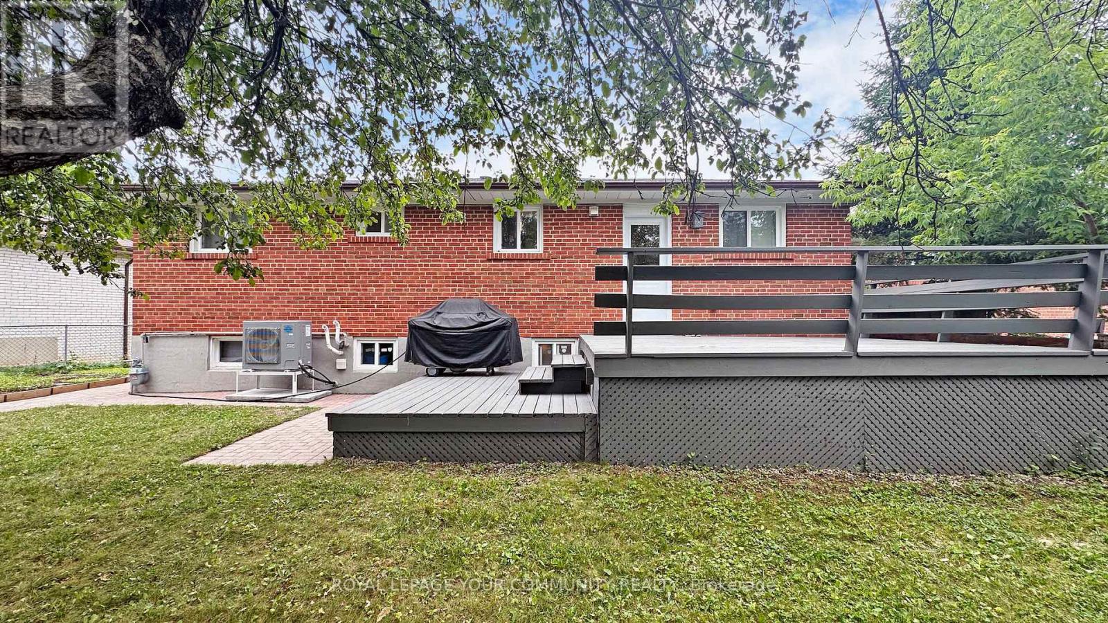 29 Manadon Drive, Toronto (Newtonbrook West), Ontario  M2M 1W8 - Photo 44 - C12279153