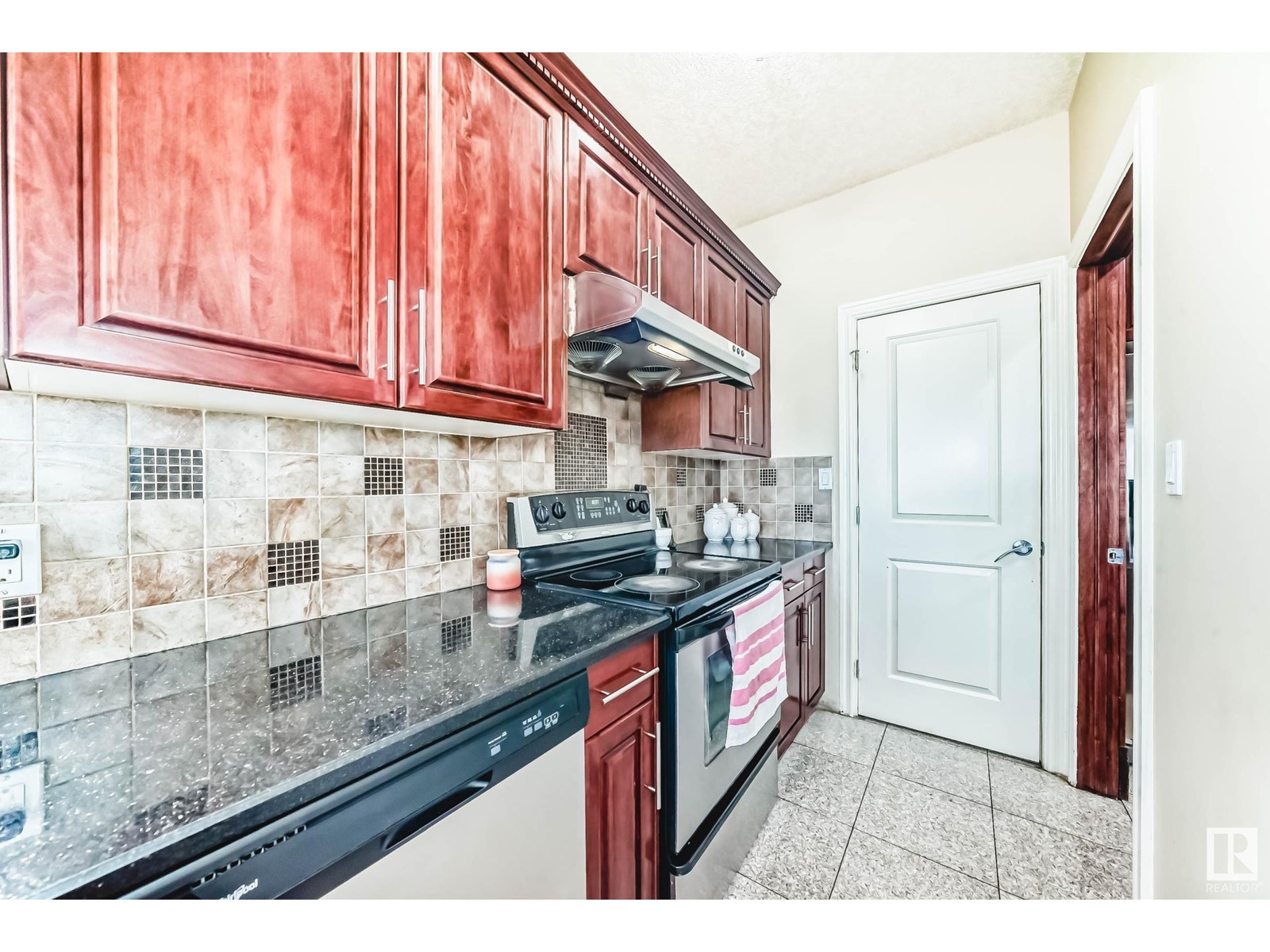 Property at 1304 70 ST SW SW image 3