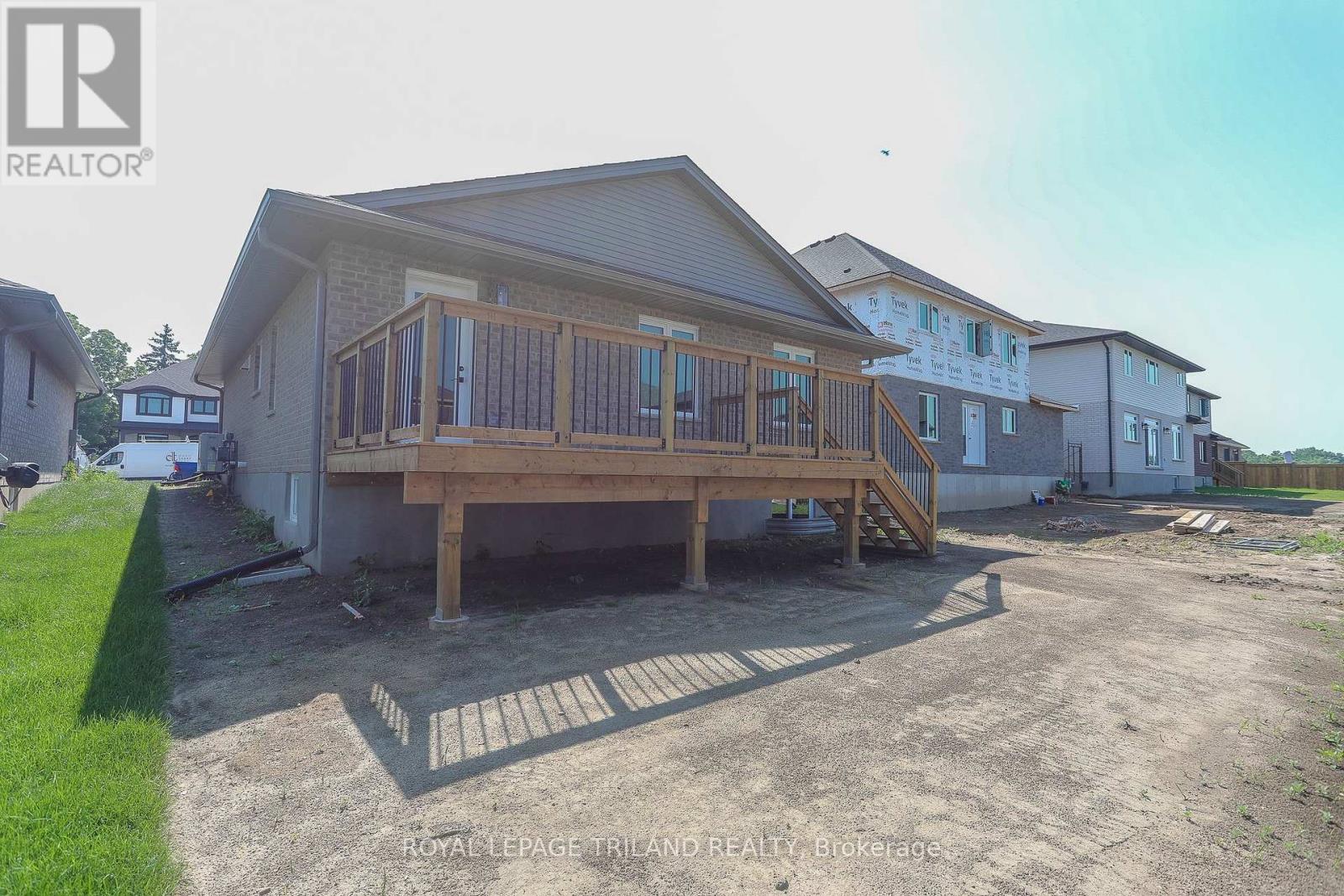 51 White Tail Path, Central Elgin, Ontario  N5R 0N7 - Photo 38 - X12279482