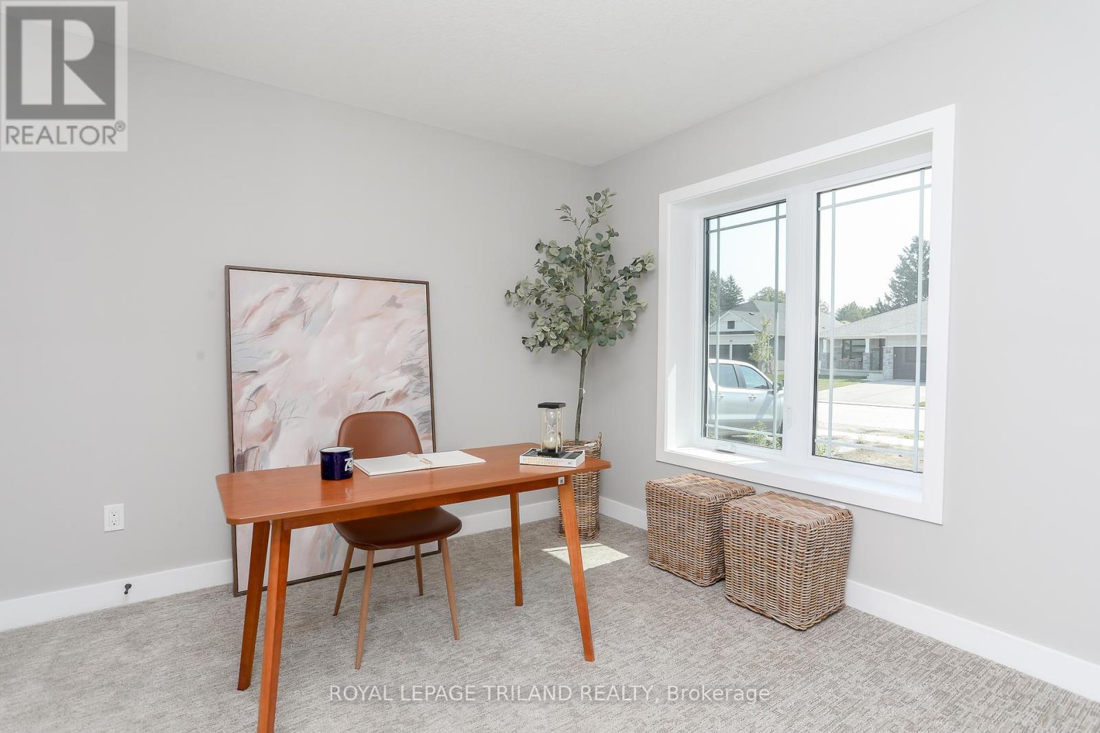 51 White Tail Path, Central Elgin, Ontario  N5R 0N7 - Photo 6 - X12279482