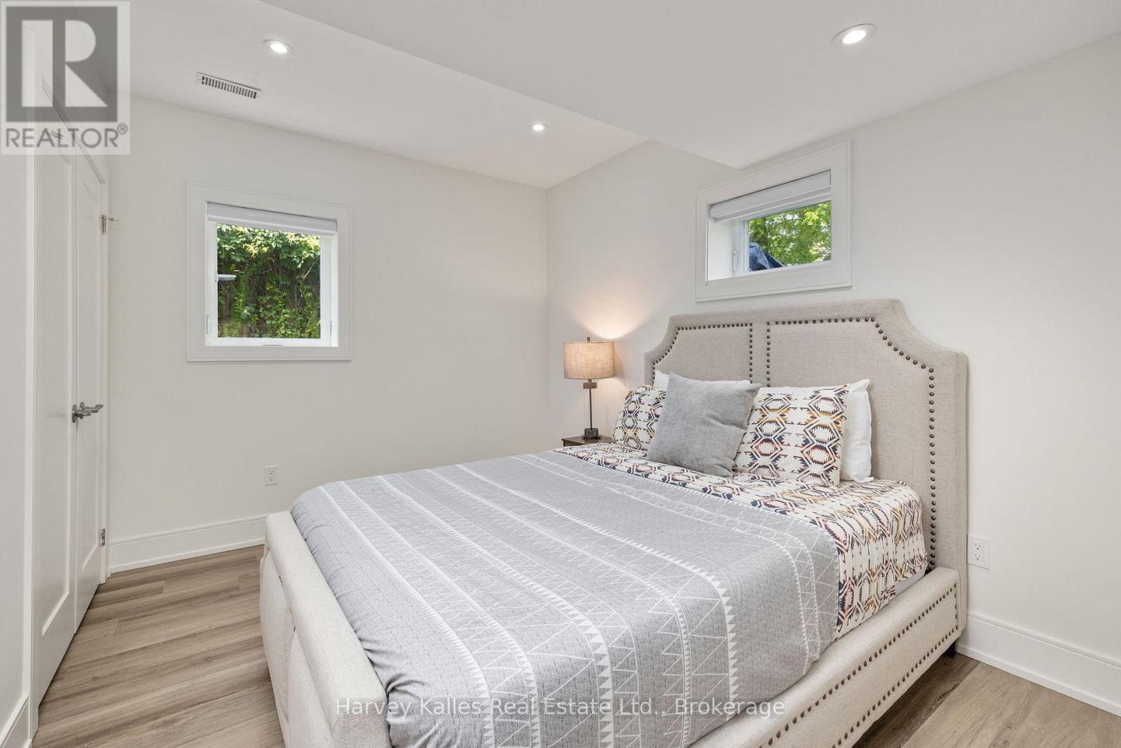 Unit C - 297 Seventh Street, Collingwood, Ontario  L9Y 2B2 - Photo 11 - S12231215