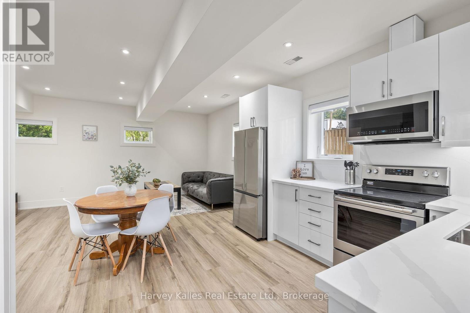 Unit C - 297 Seventh Street, Collingwood, Ontario  L9Y 2B2 - Photo 1 - S12231215