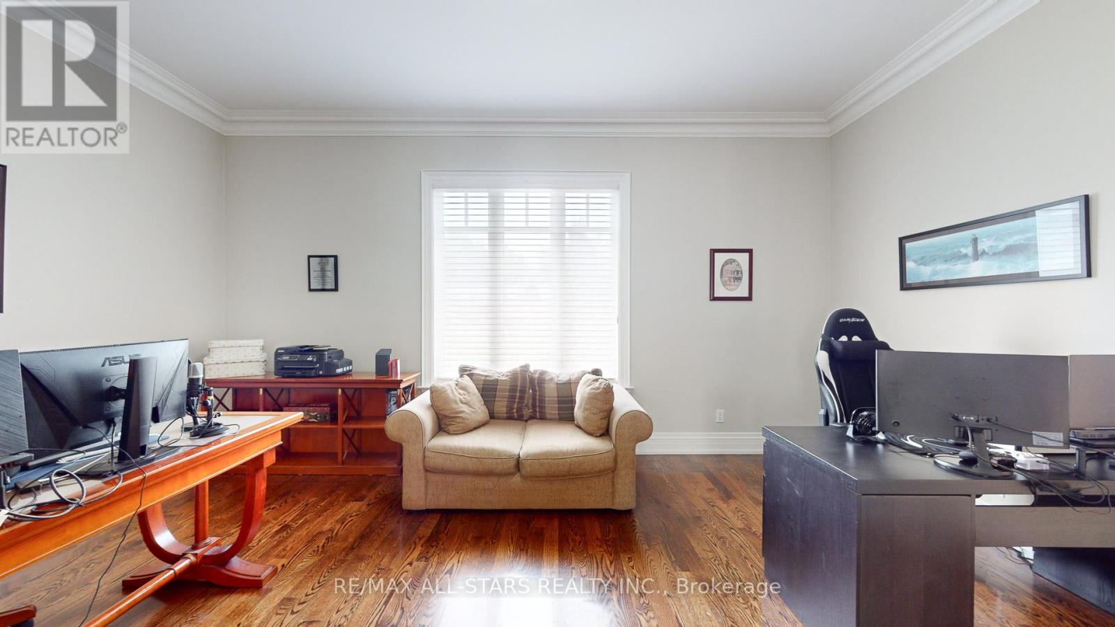 70 Richard Lovat Court, Vaughan (Kleinburg), Ontario  L0J 1C0 - Photo 19 - N12274801