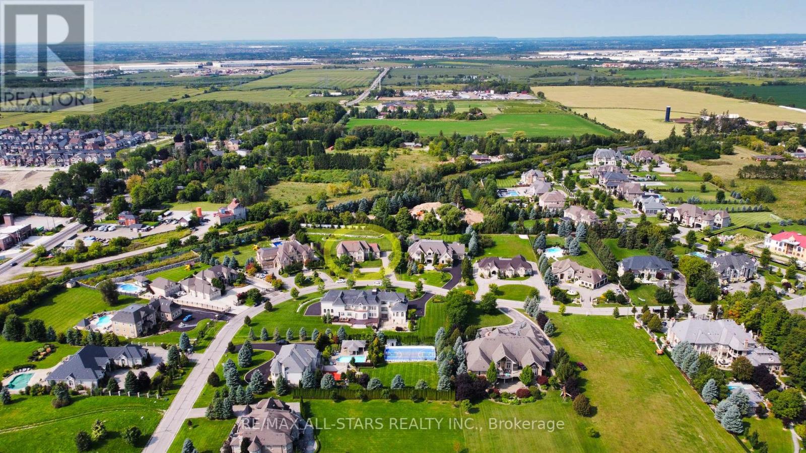 70 Richard Lovat Court, Vaughan (Kleinburg), Ontario  L0J 1C0 - Photo 48 - N12274801