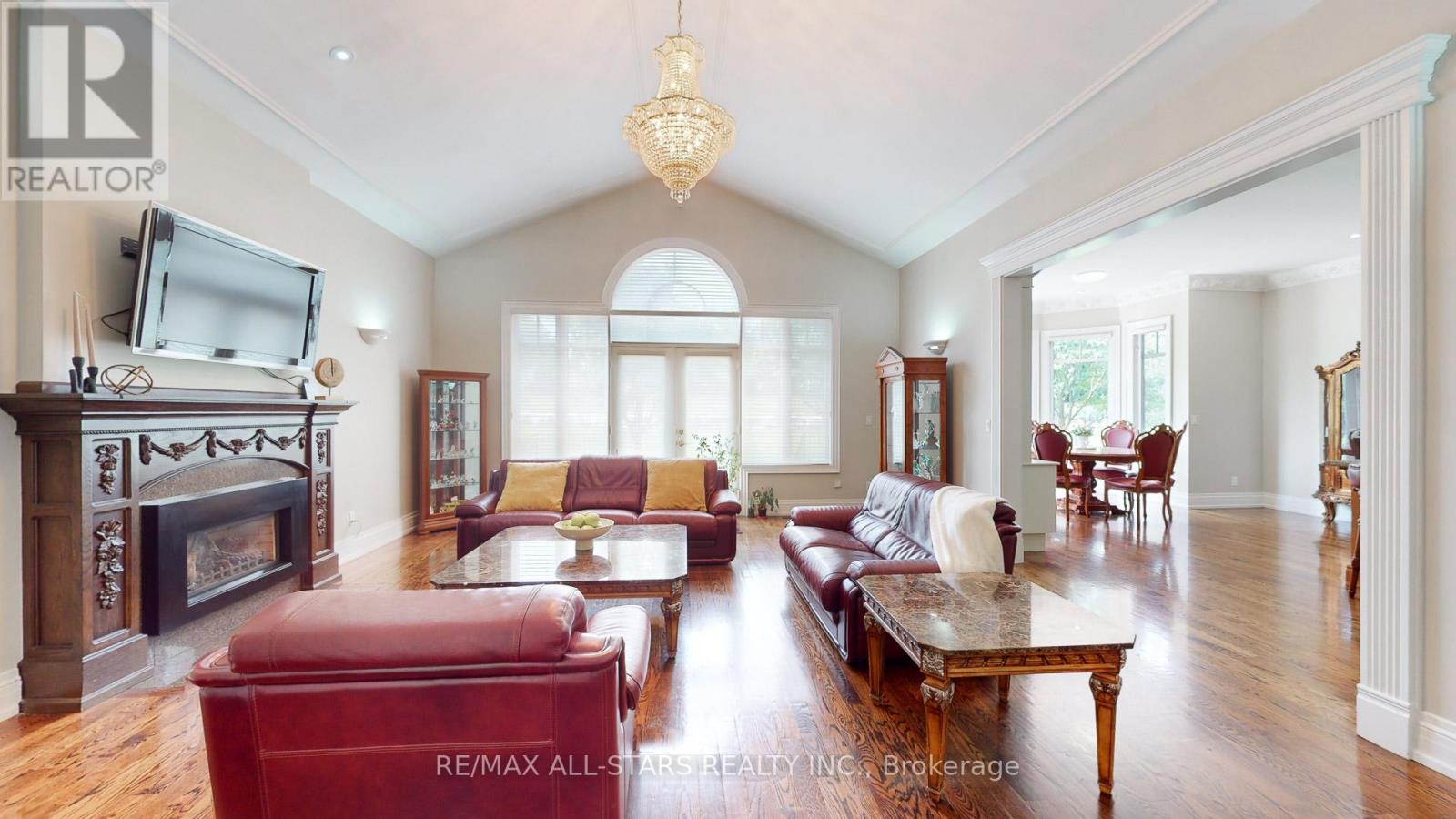 70 Richard Lovat Court, Vaughan (Kleinburg), Ontario  L0J 1C0 - Photo 29 - N12274801