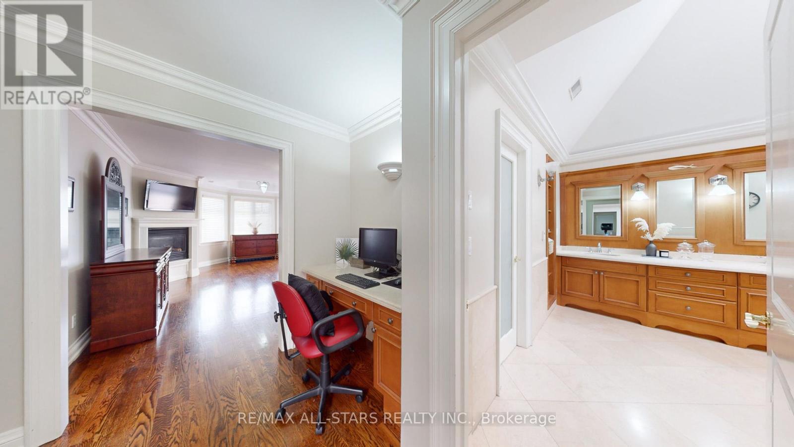 70 Richard Lovat Court, Vaughan (Kleinburg), Ontario  L0J 1C0 - Photo 35 - N12274801