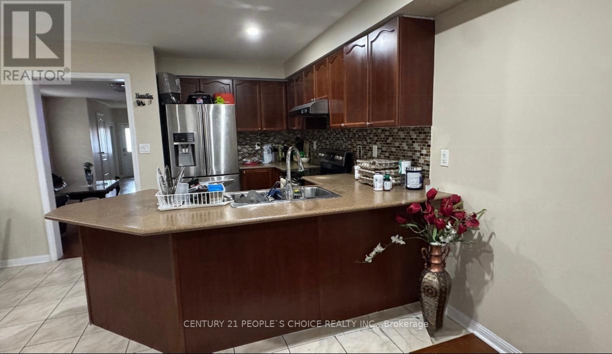 20 Murphy Road, Brampton (Gore Industrial North), Ontario  L6S 6L2 - Photo 8 - W12279388
