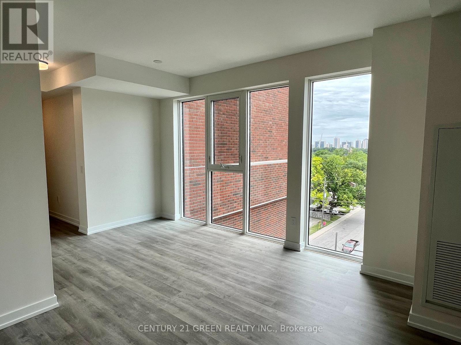 703 - 2300 St. Clair Avenue W, Toronto, Ontario  M6N 0B3 - Photo 7 - W12279404