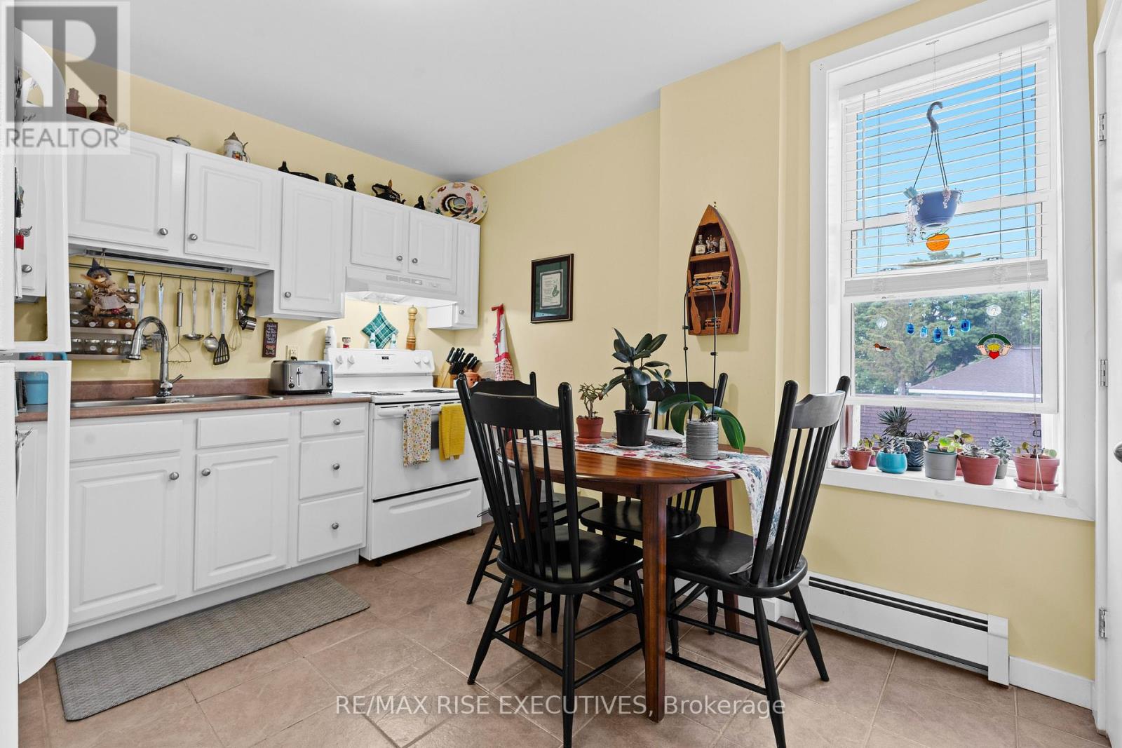73 King Street E, Brockville, Ontario  K6V 1B2 - Photo 10 - X12279531