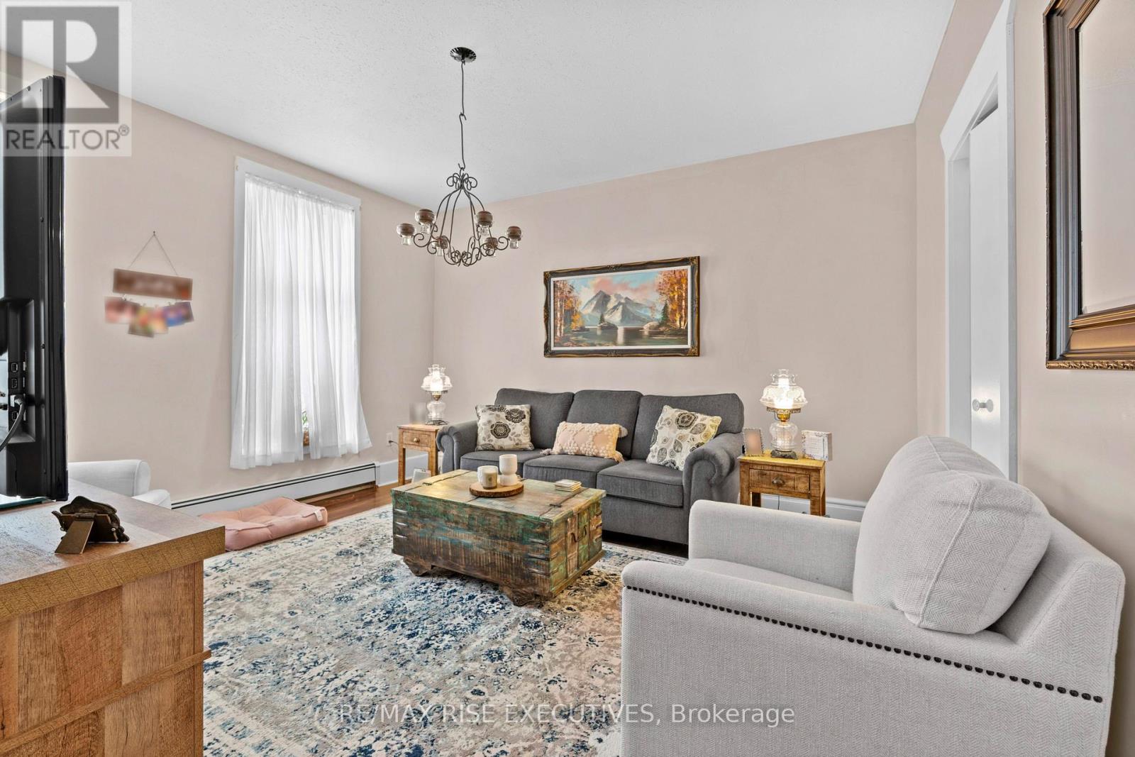 73 King Street E, Brockville, Ontario  K6V 1B2 - Photo 5 - X12279531