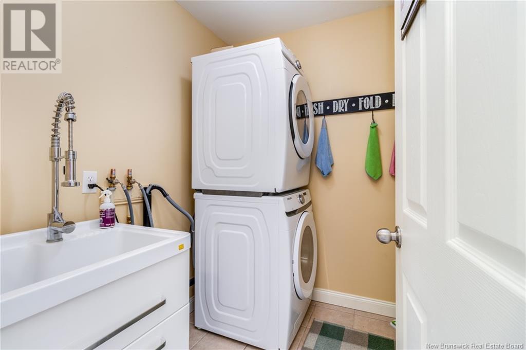 Property at 63 Sunset Blvd image 4