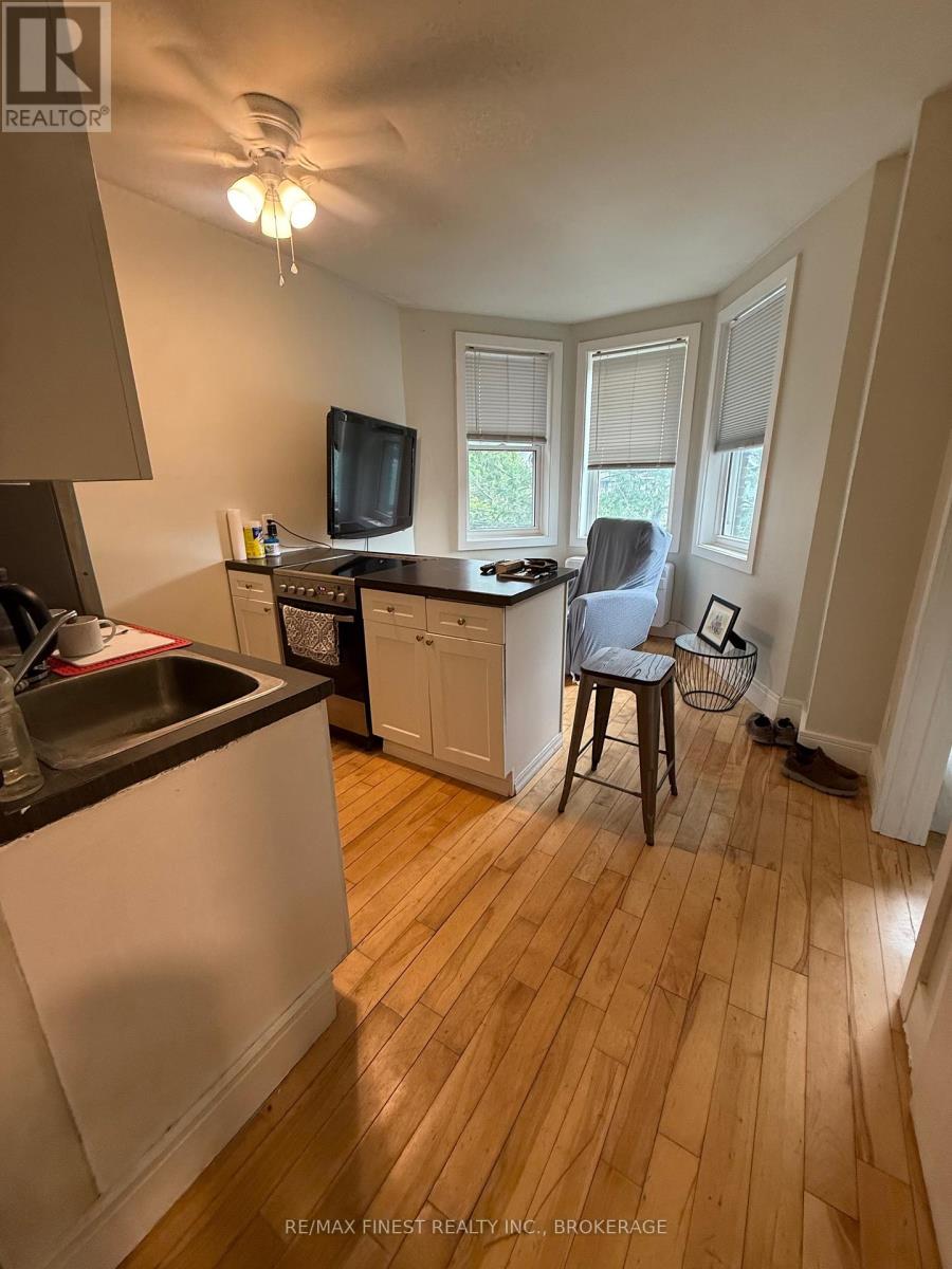 398 Alfred Street, Kingston, Ontario  K7K 4H9 - Photo 18 - X12279275