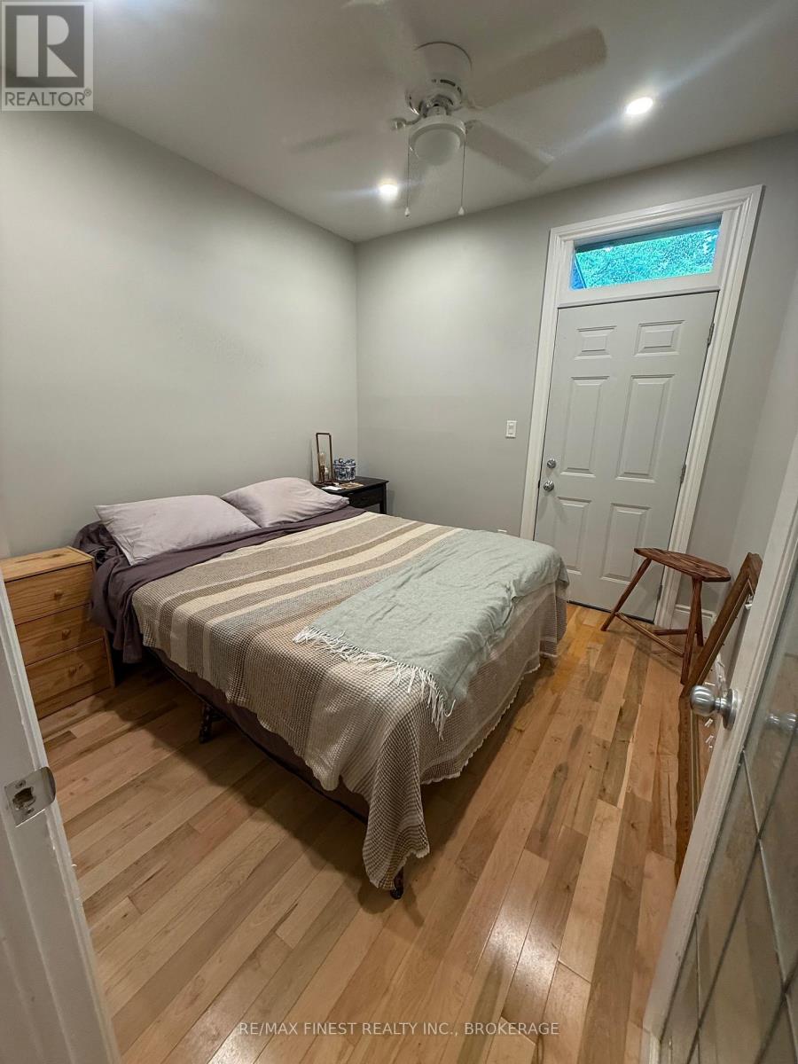 398 Alfred Street, Kingston, Ontario  K7K 4H9 - Photo 5 - X12279275