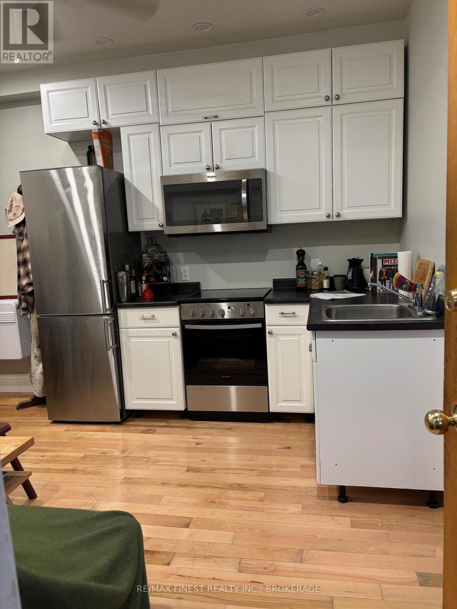 398 Alfred Street, Kingston, Ontario  K7K 4H9 - Photo 4 - X12279275