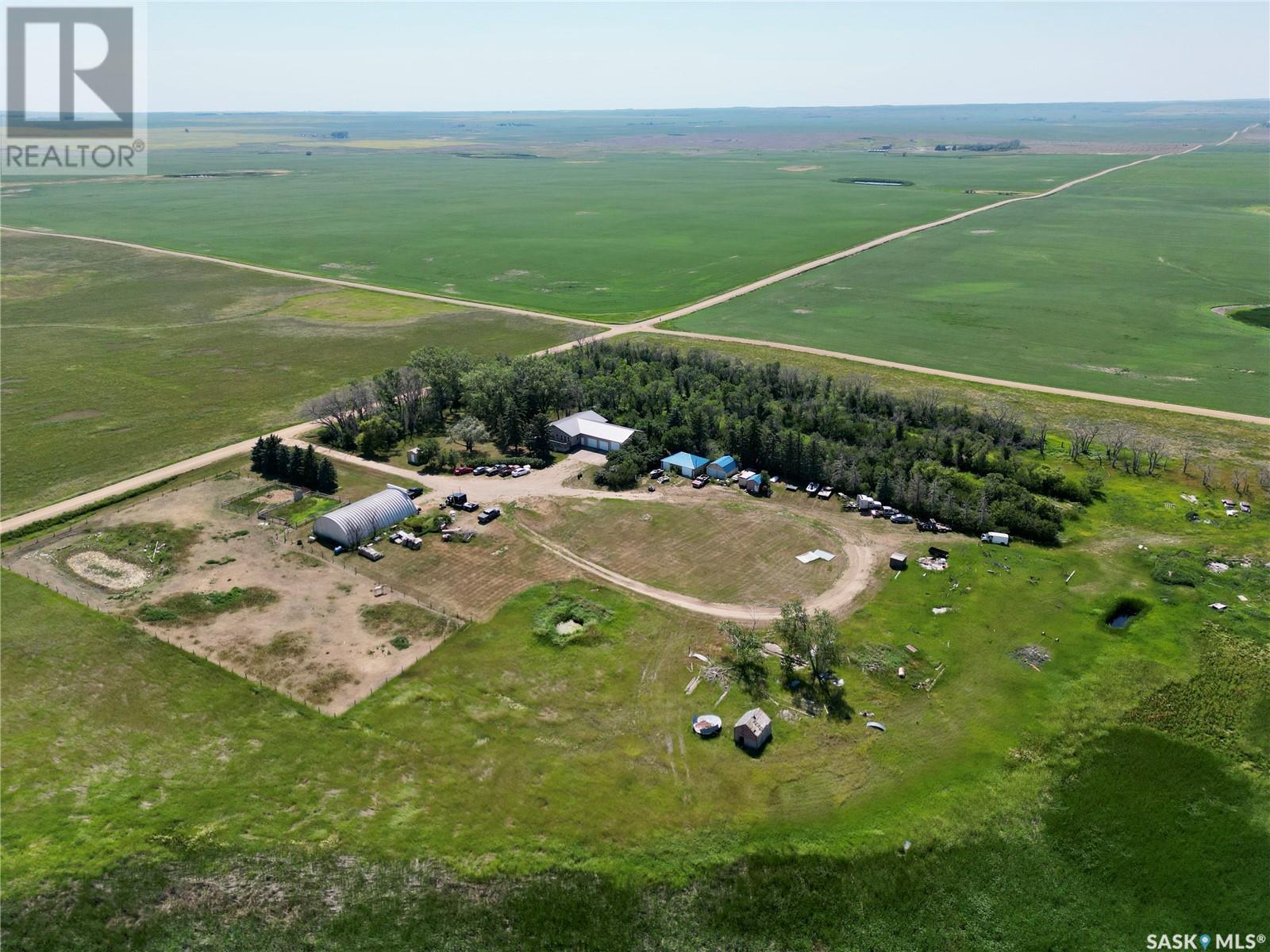Tribune Acreage Near Weyburn, Souris Valley Rm No. 7, Saskatchewan  S0C 1Z0 - Photo 48 - SK012329