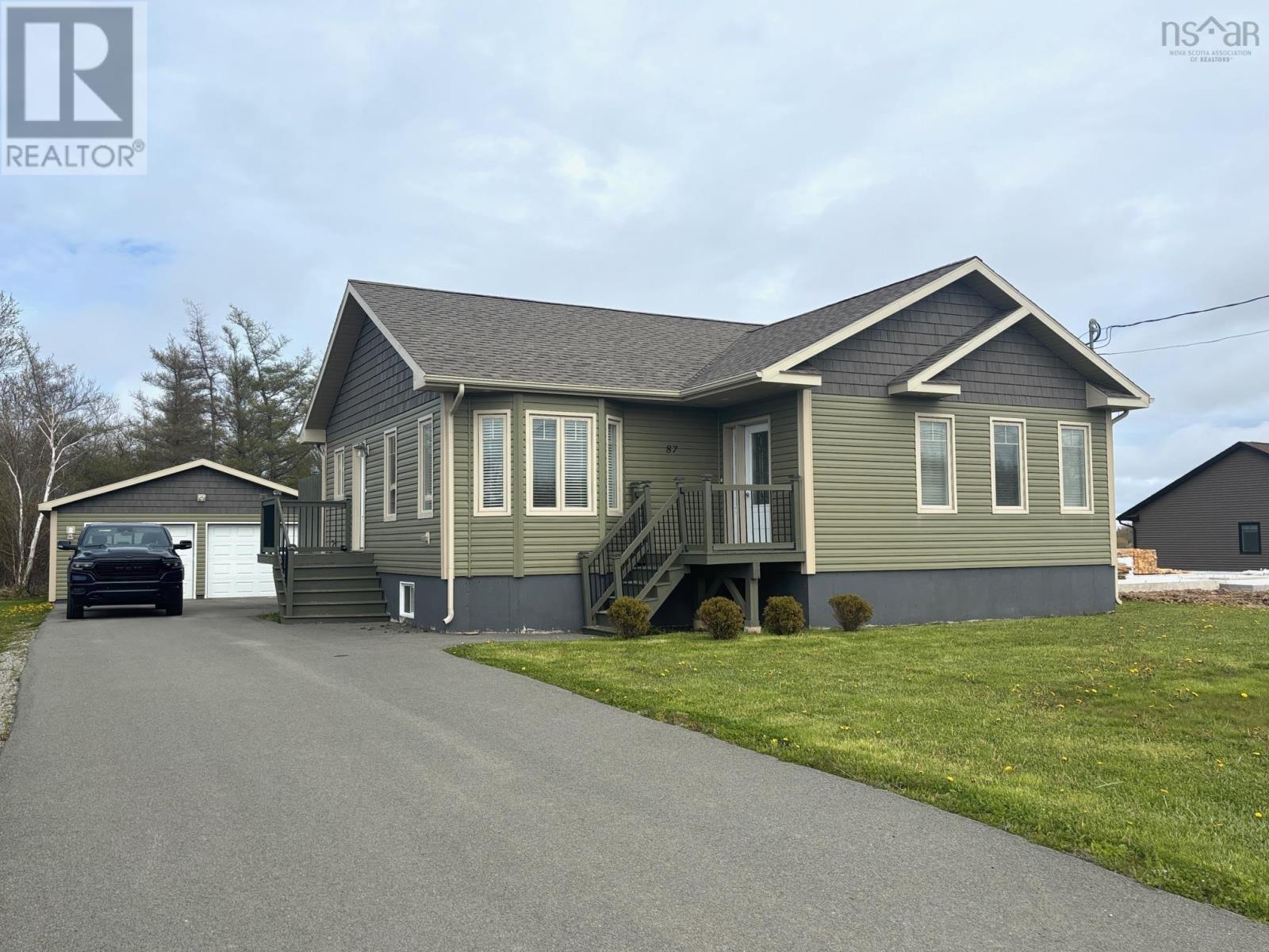 87 Maplewood Drive, Glace Bay, Nova Scotia  B1A 0B3 - Photo 1 - 202512470
