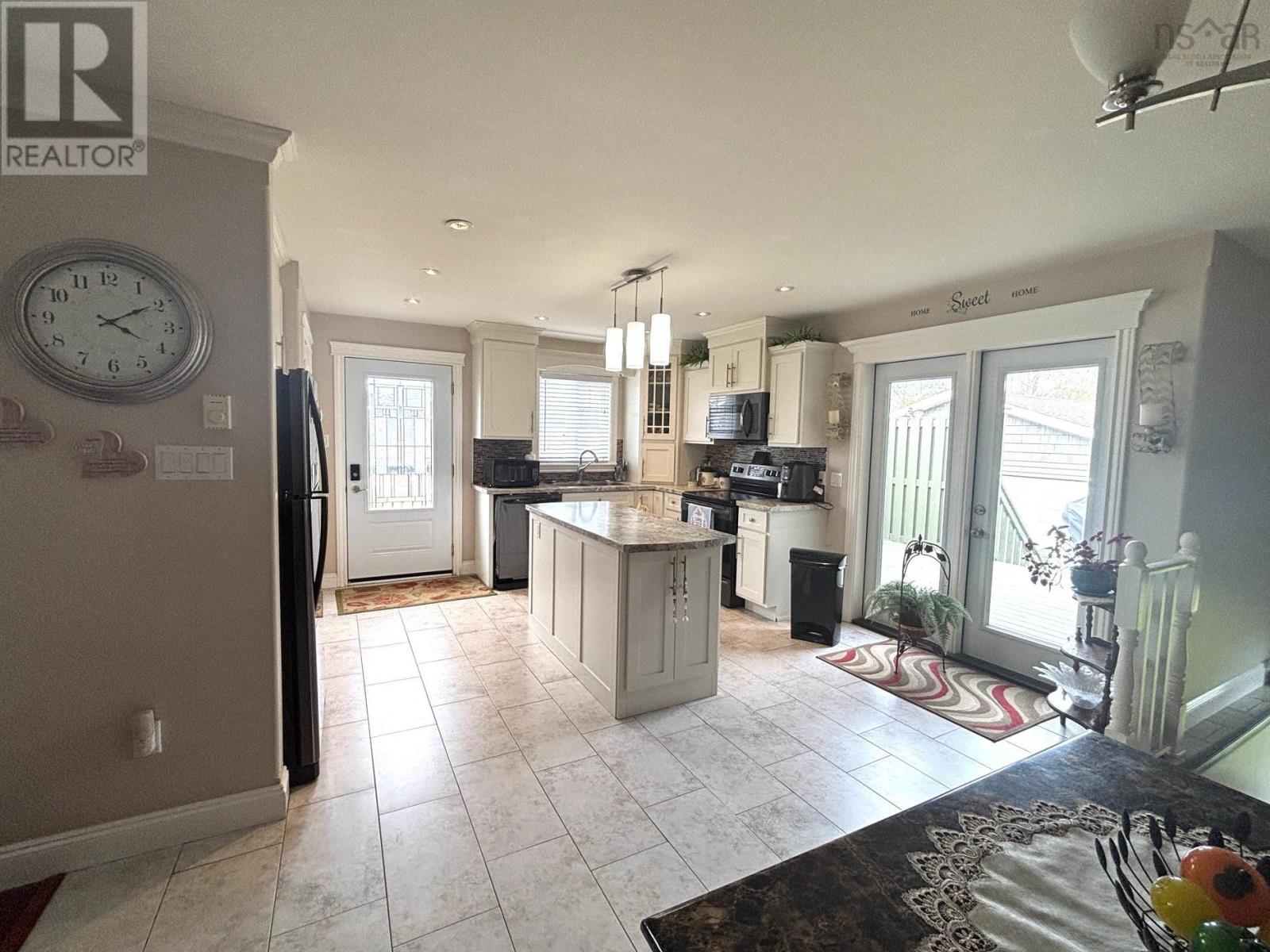 87 Maplewood Drive, Glace Bay, Nova Scotia  B1A 0B3 - Photo 9 - 202512470