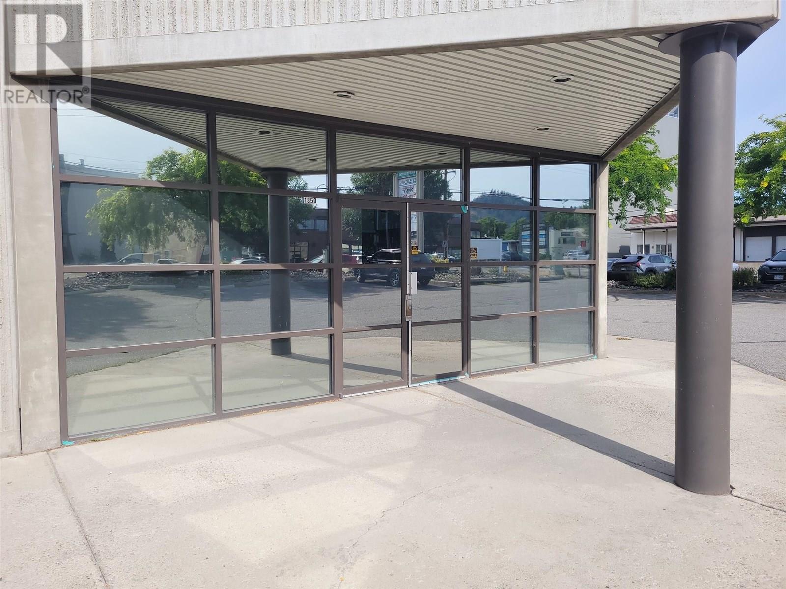 1850 Kirschner Road, Kelowna, British Columbia